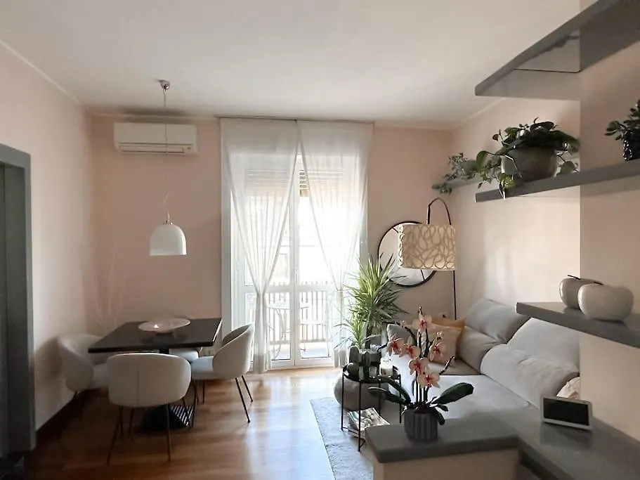 Bright Terrace-Garden Apartment ミラノ
